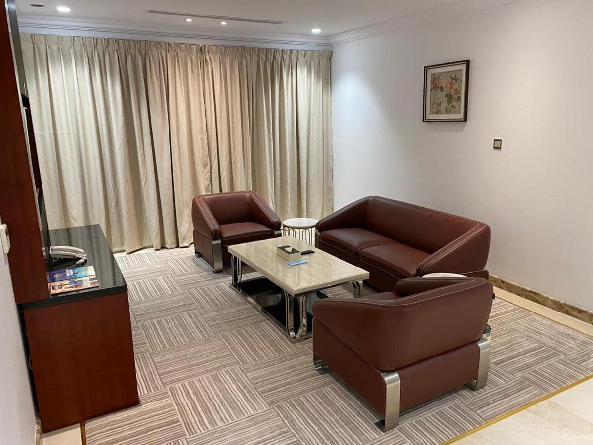 Al Wadaq Hotel ターイフ エクステリア 写真